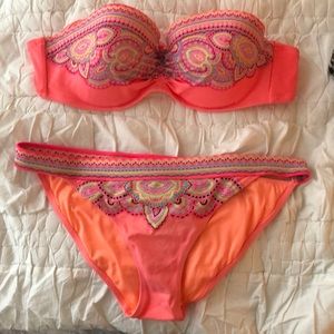 Victoria’s Secret Strapless Bikini Set